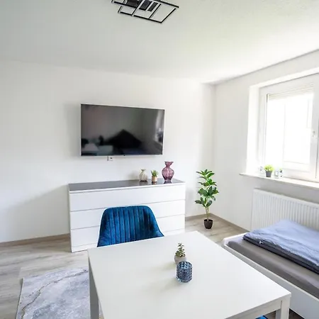 Modernes 3 *